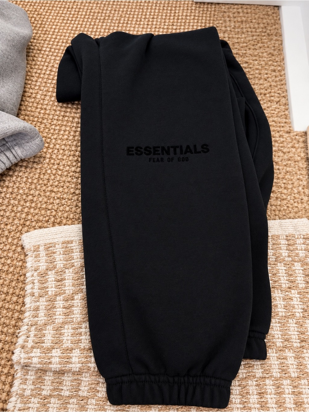 Fear of God ESSENTIALS Black Men's Jogger Sweatpants